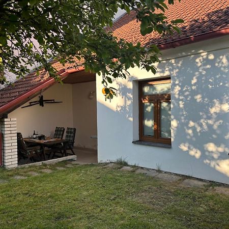 Domek V Treboni Exteriér fotografie